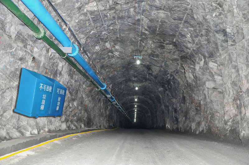 草楼斜坡道副本.jpg